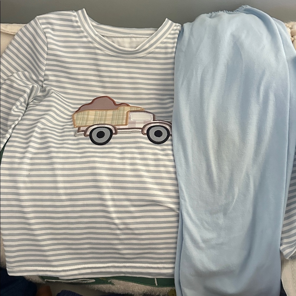 Boys size 4/5 bundle over 25 pieces - Picture 4 of 6